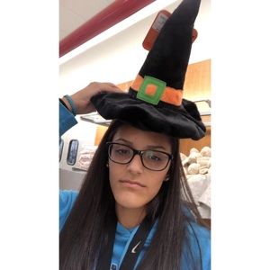 Meet your Posher, Veronica